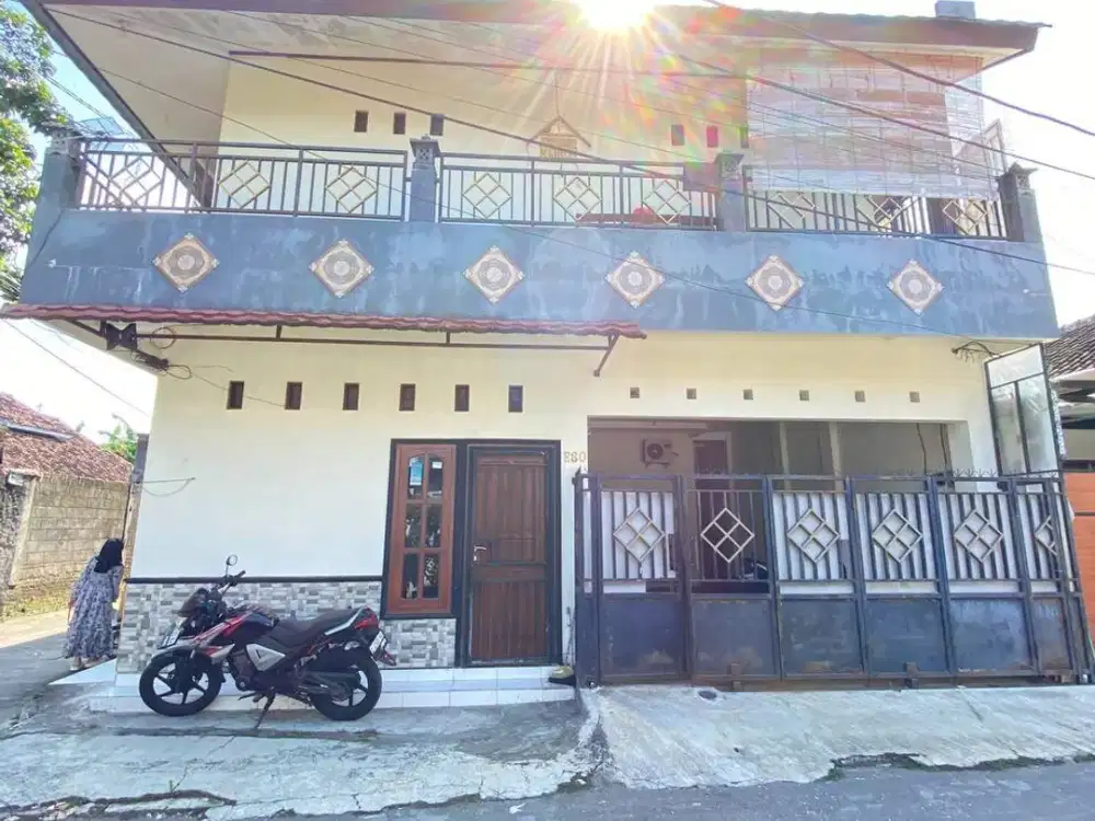 Rumah induk dan kost dekat kampus UGM, UNY & STIM YKPN