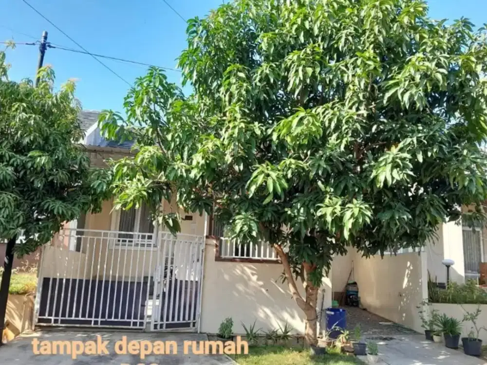 Rumah berada di Boulevard Panorama Banjaran Ngaliyan