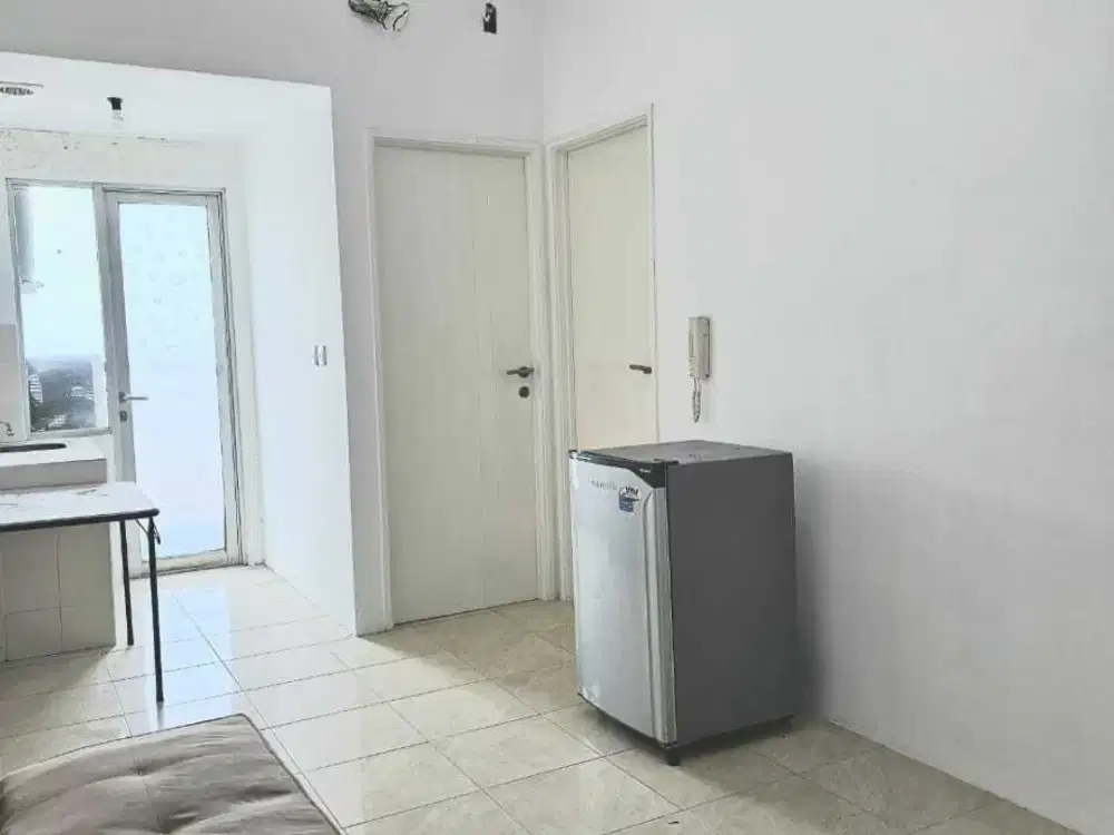 Hanya 5 menit ke pintu tol jelambar! Apartemen Season city 2BR murah