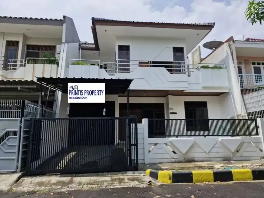 Di Jual Rumah 2 Lantai Dalam Komplek Taman Kebon Jeruk Intercon