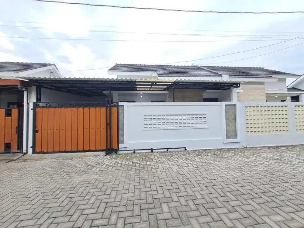 JUAL CEPAT 1 unit Rumah Readi Cluster Dekat Jl Raya Mangesty Gentan