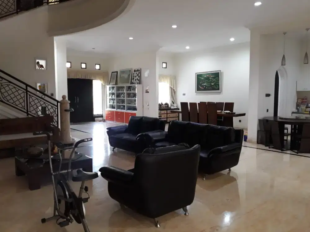 Rumah siap Huni Graha Family, Surabaya Barat