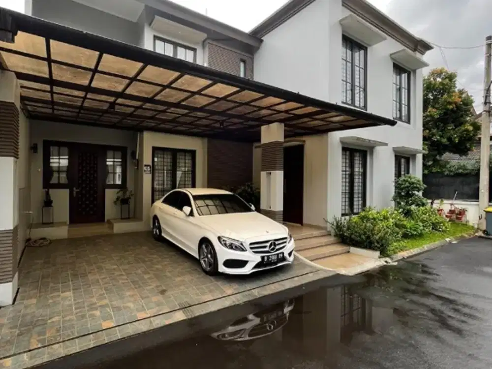 Poltangen Pejaten Timur New Renovated Townhouse Semi Furnished