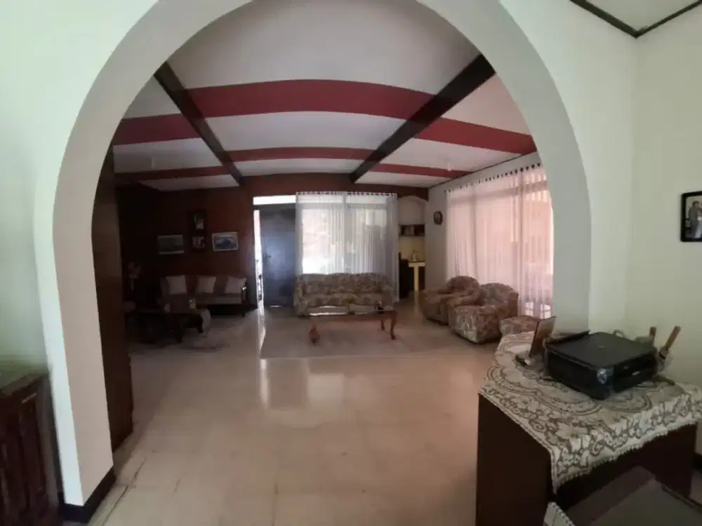Rumah Terawat HOOK Dekat Jl. Dr Sutami Bandung LT 500 ONLY 6,5 Milyar