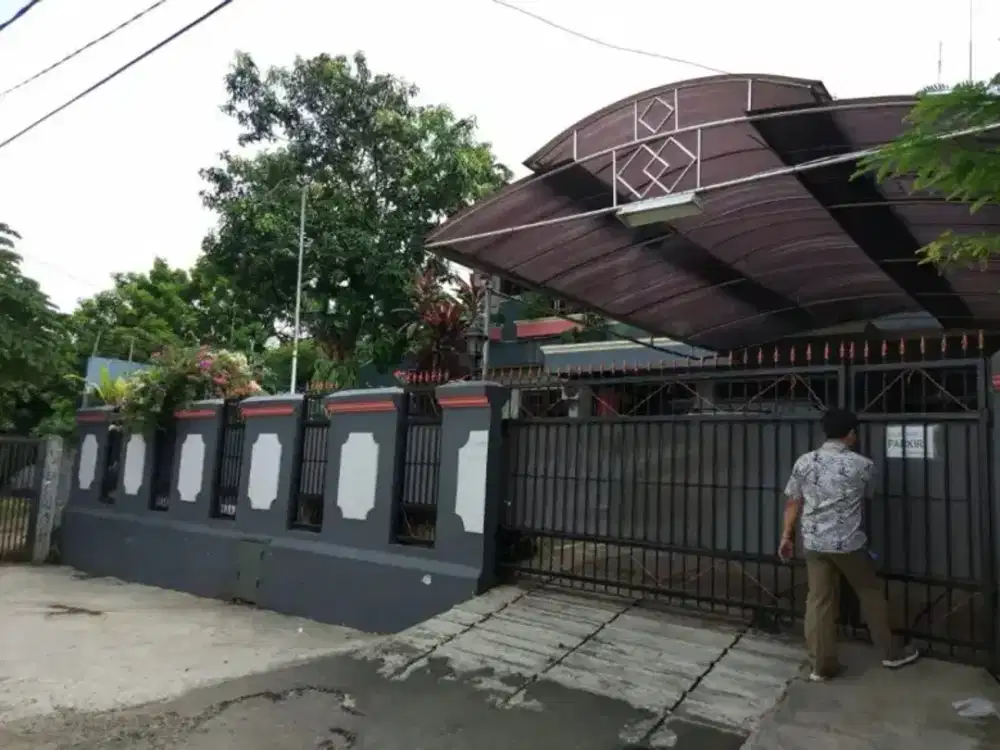 Di Jual Rumah Luas 2 Lantai Dalam Komplek di Ulujami, Pesanggrahan