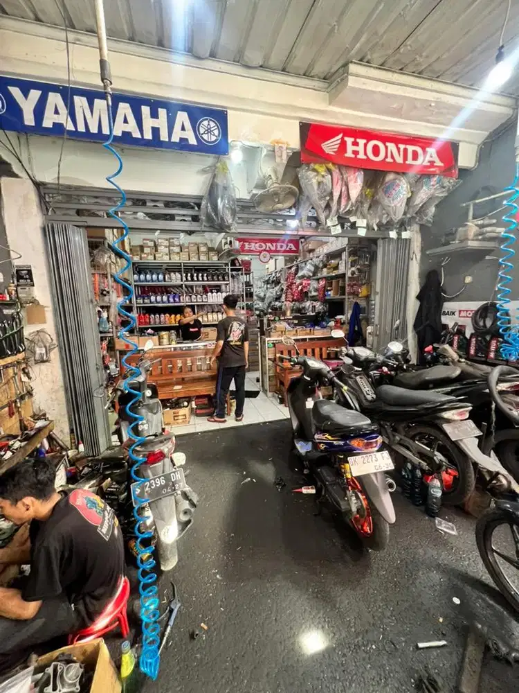 DIBUTUHKAN MEKANIK & HELPER SEPEDA MOTOR