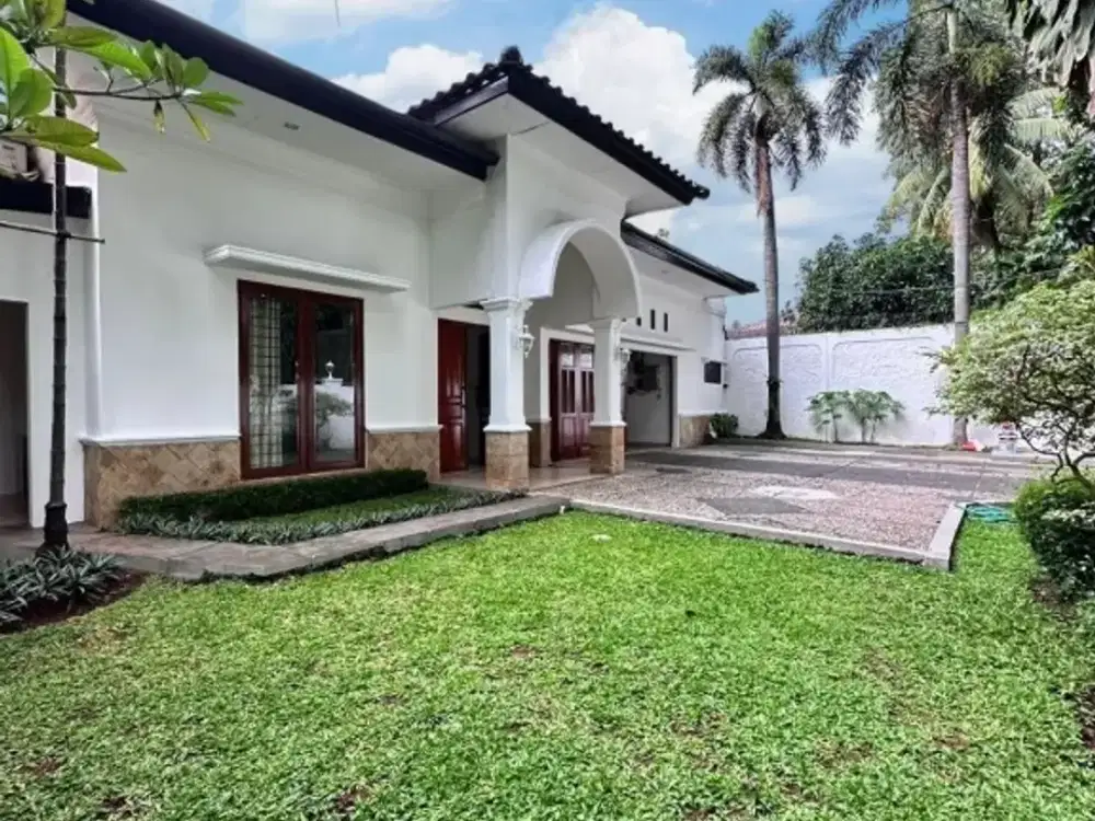 FOR RENT KEMANG DALAM AREA NYAMAN & TENANG SEMI FURNISHED
