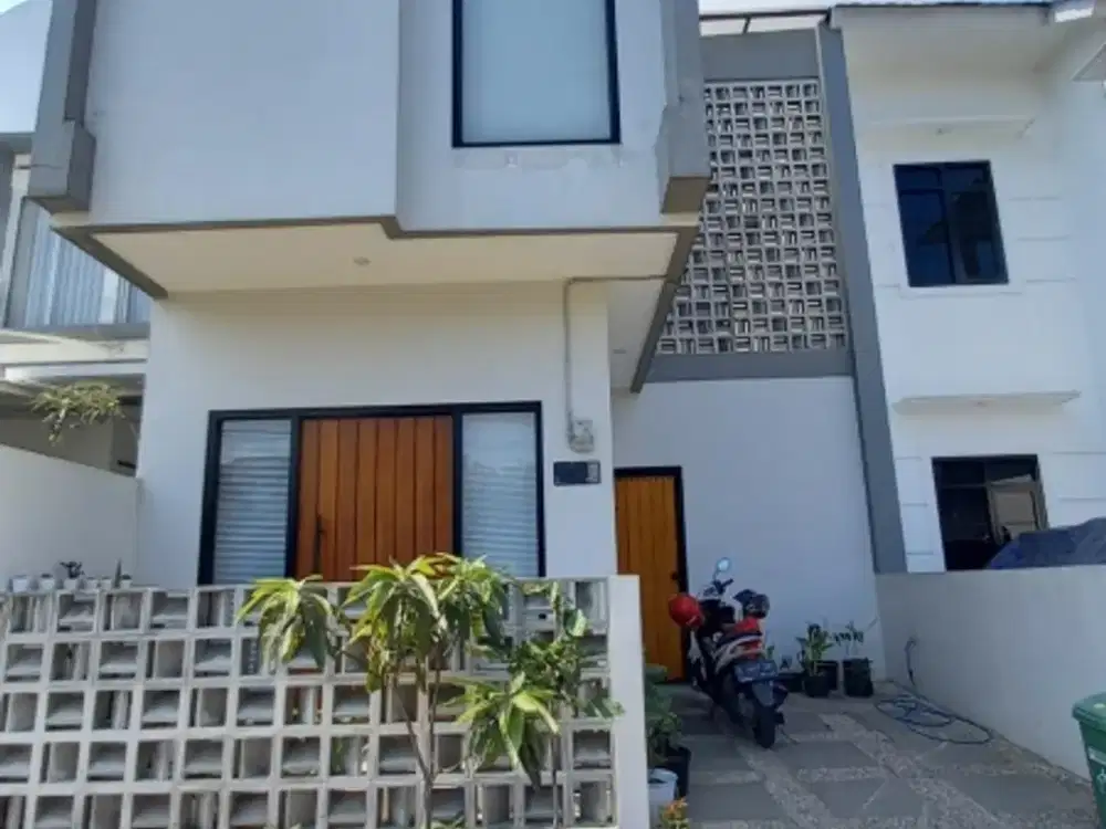 jual cepat rumah 3 lantai Arcamanik