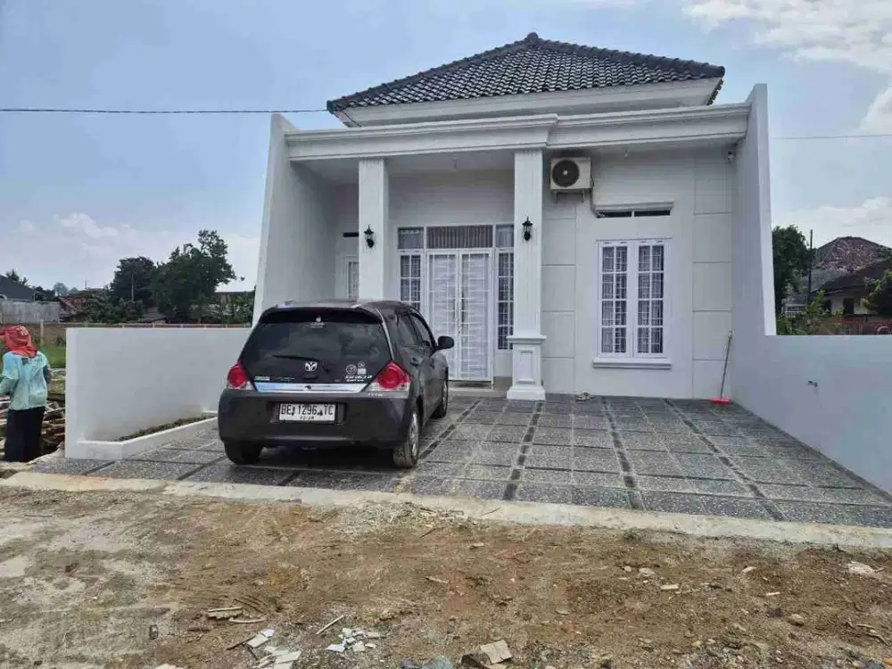 RUMAH MEWAH DI TENGAH KOTA DEKAT RS URIP SUMOHARJO