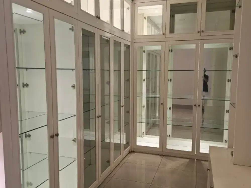 Rumah bagus Kelapa Gading Nirwana dalam kompleks jalan besar