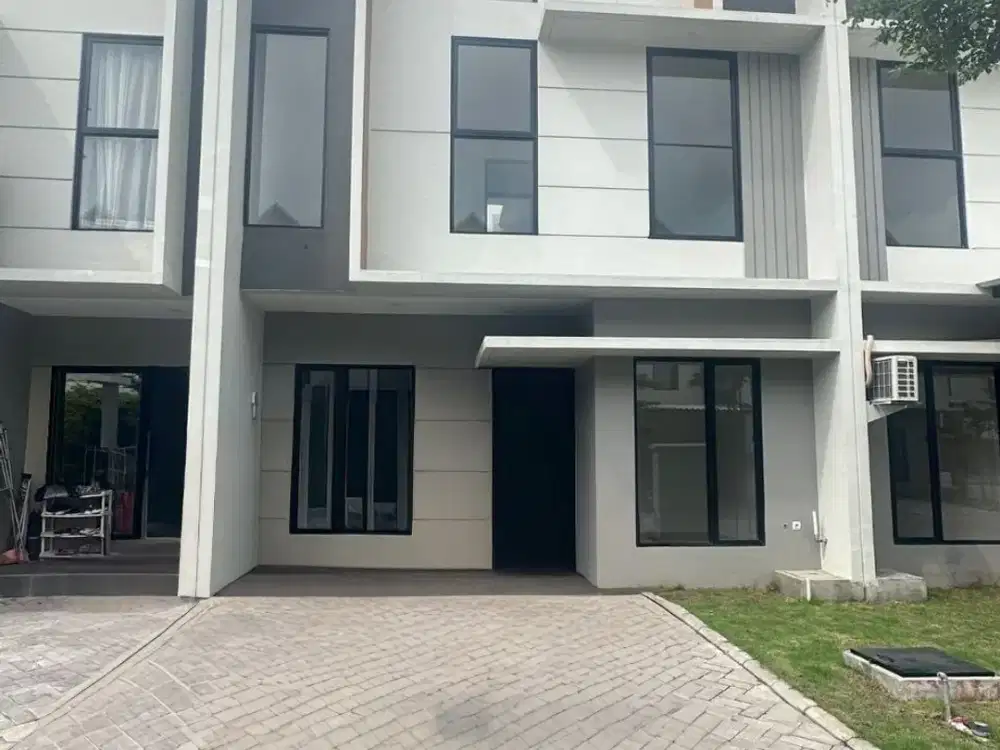 Disewakan Rumah  di eastern Park daerah keputih surabaya timur