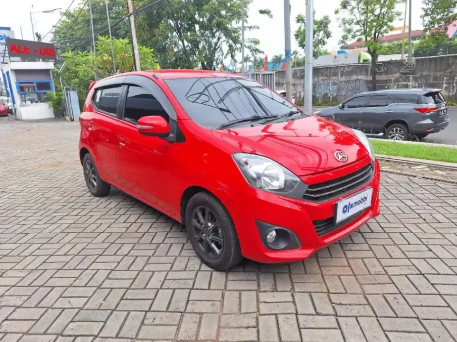 DP MURAH Daihatsu Ayla 1.0 X Bensin-MT 2021 Merah CVOTB