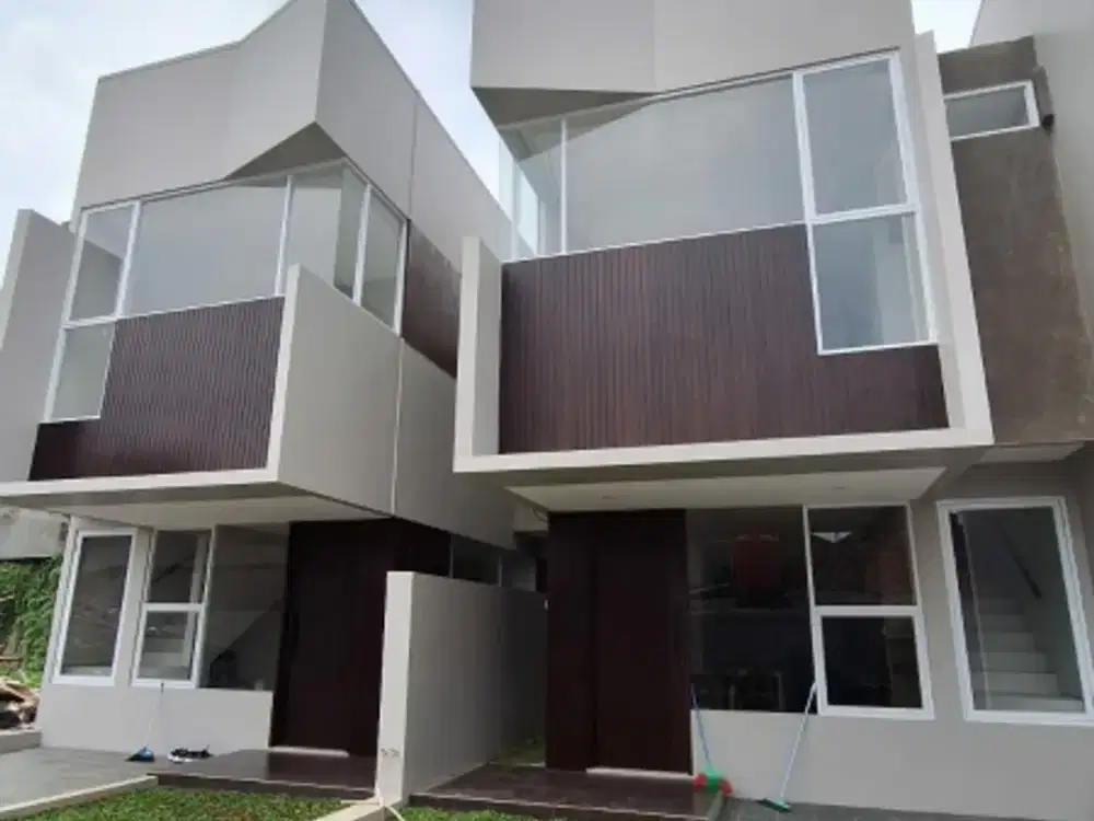 Rumah Ready Murah 4 Kamar Tidur 2 Menit Ke LRT