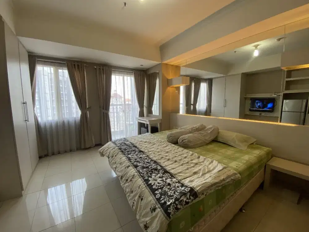 sewa bulanan studio furnish bagus Apt.Royal mediterania dekat CP