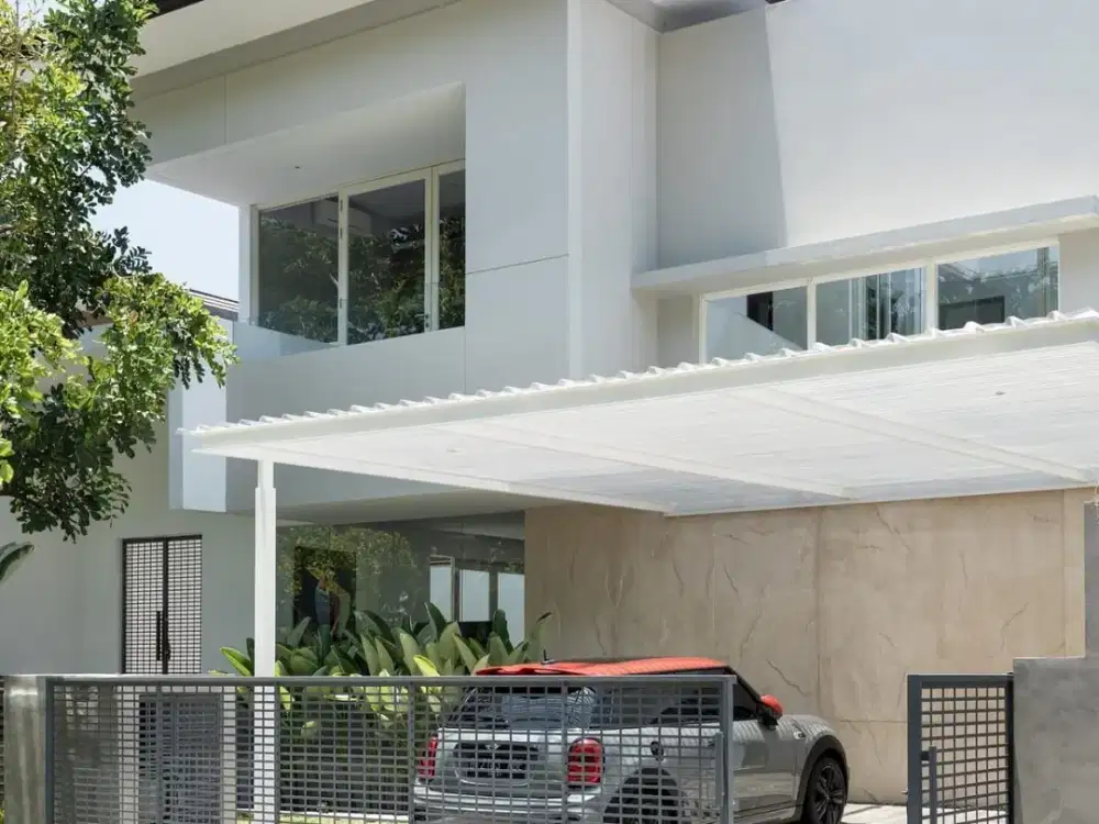 Rumah 2 Lantai Full Furnish Mewah Di Graha Natura Dkt Pakuwon