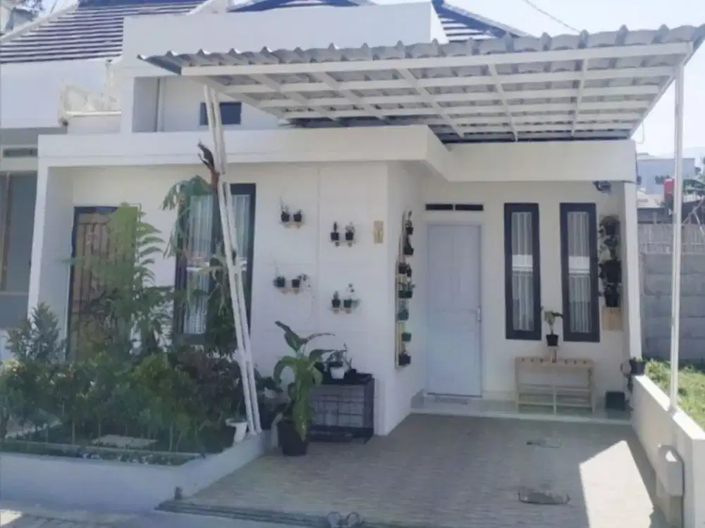 Rumah Nuansa Villa di Cihanjuang Dekat Lembang Setiabudi Gegerkalong