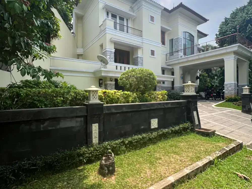 For sale Rumah Mewah 3 Lantai Dalam Cluster Siap Huni Lebak Bulus