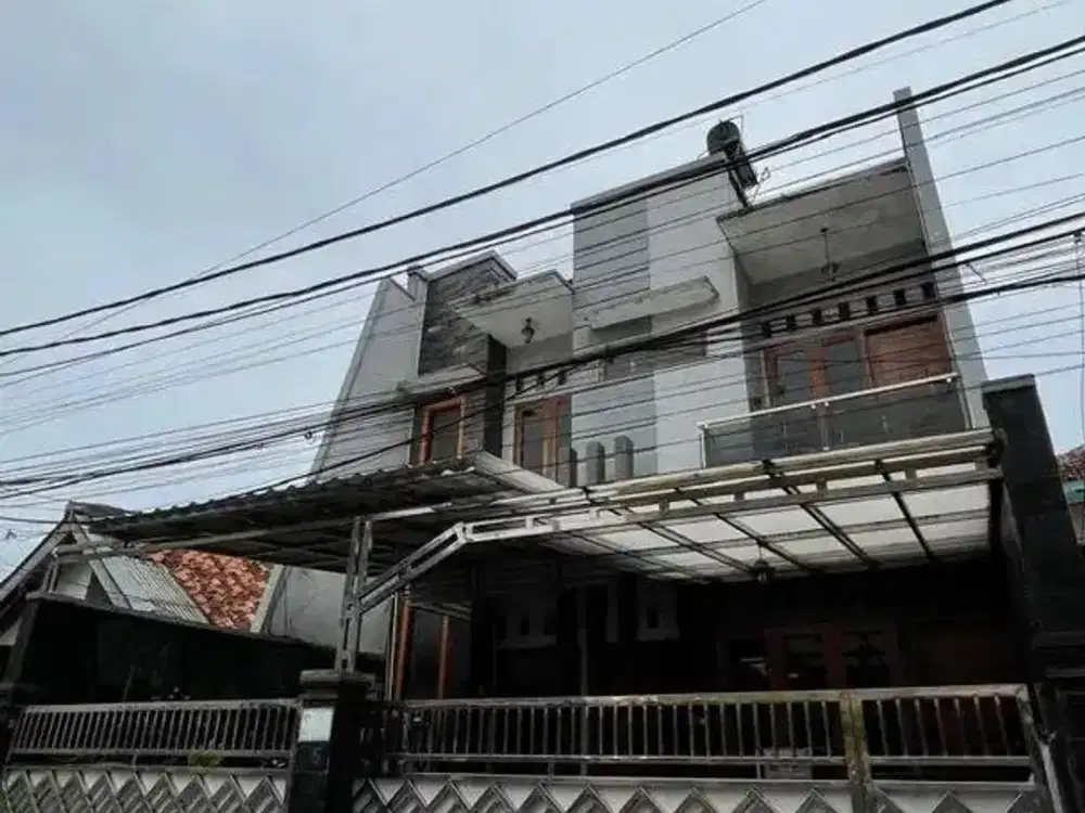 Di Jual Rumah 2 Lantai Di Kebon Nanas Utara, Jatinegara, Jakarta Timur