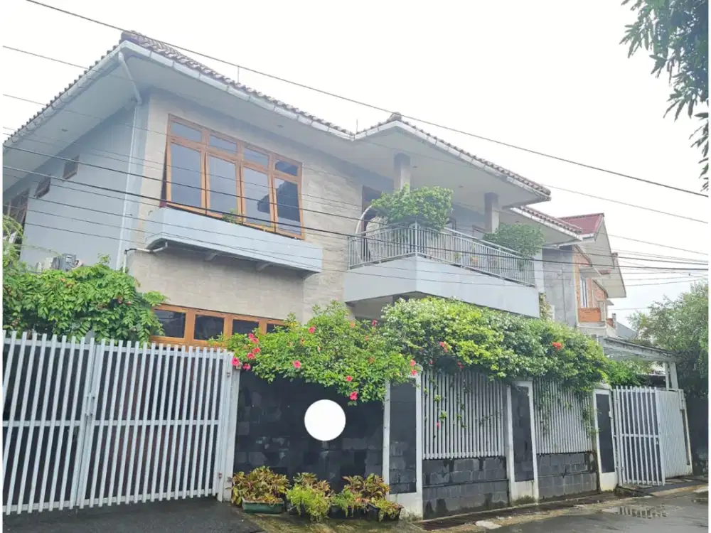 MURAH Rumah Mampang Buncit Raya Jakarta Selatan Jalan 2 mobil