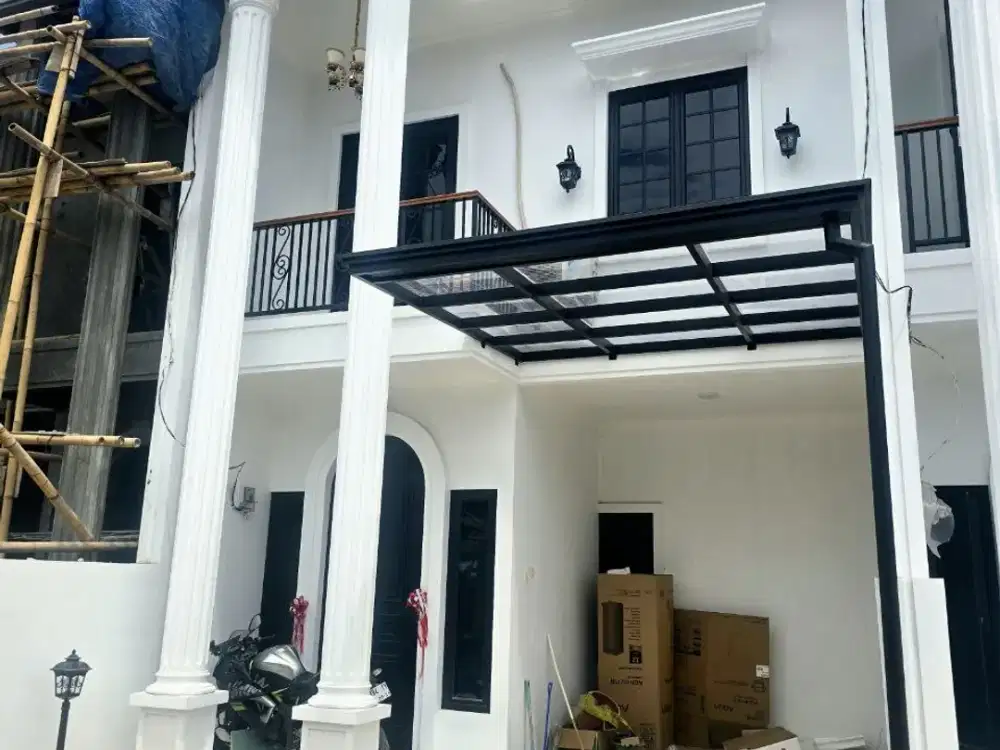 RUMAH MEWAH 2 LANTAI AKSES MASUK 2 MOBIL