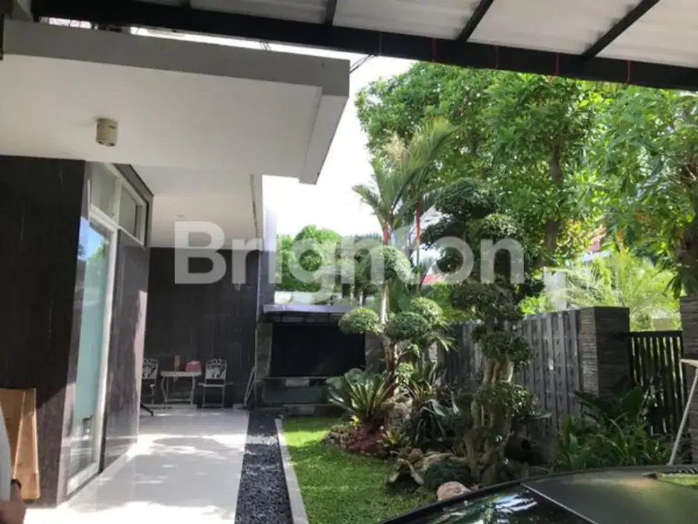 TERBAIK! Rumah GRAHA FAMILI dkt Citraland, Pakuwon Indah, Dian Istana