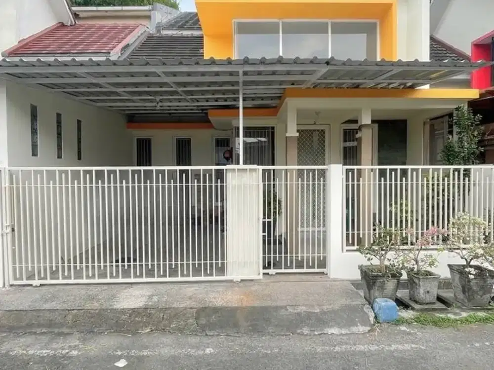 Rumah modern minimalis 3 kamar lowokwaru Malang
