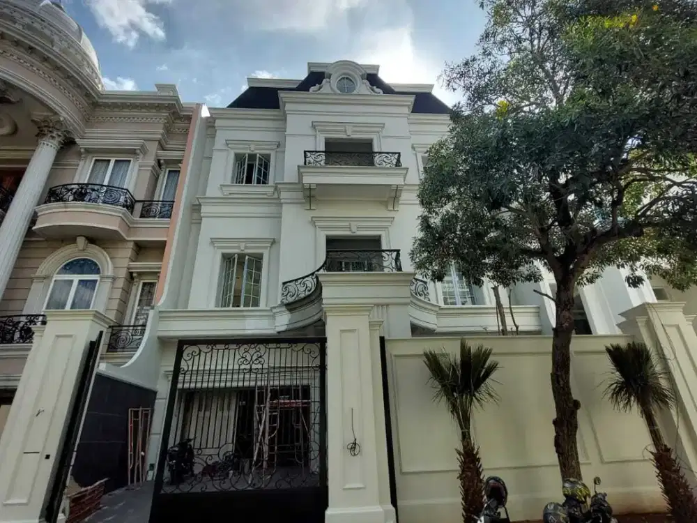 Rumah Mewah Brand New PIK1 ,uk 325meter, 4lantai