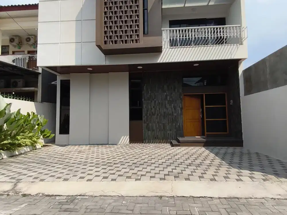 Turun Harga!! Rumah Di Palagan Dekat Hyatt, Bonus Furnish dan Pagar