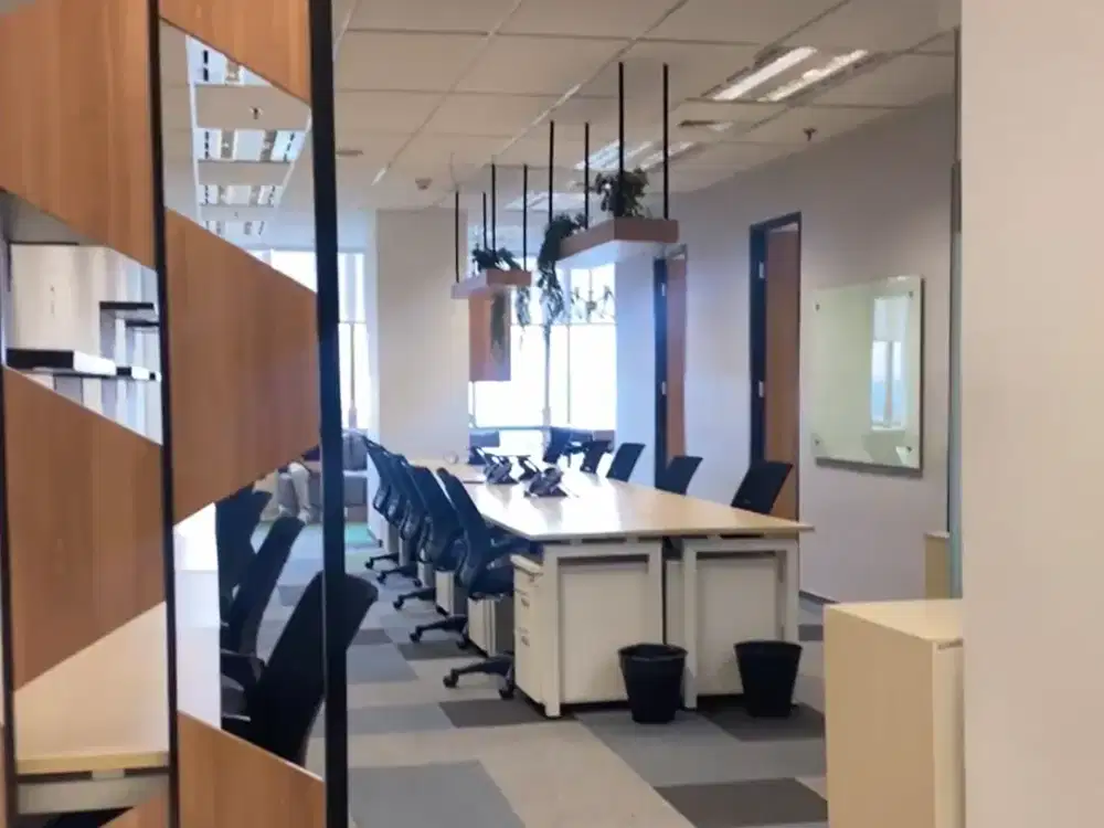 Sewa Kantor South Quarter Luas 125 m2 Furnished Tb Simatupang