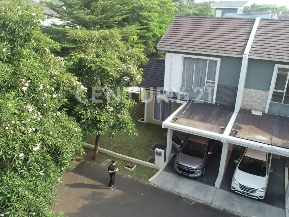 Rumah 2 Lt Hook Dan  Siap Huni Terletak  Di Grand Taruma Karawang