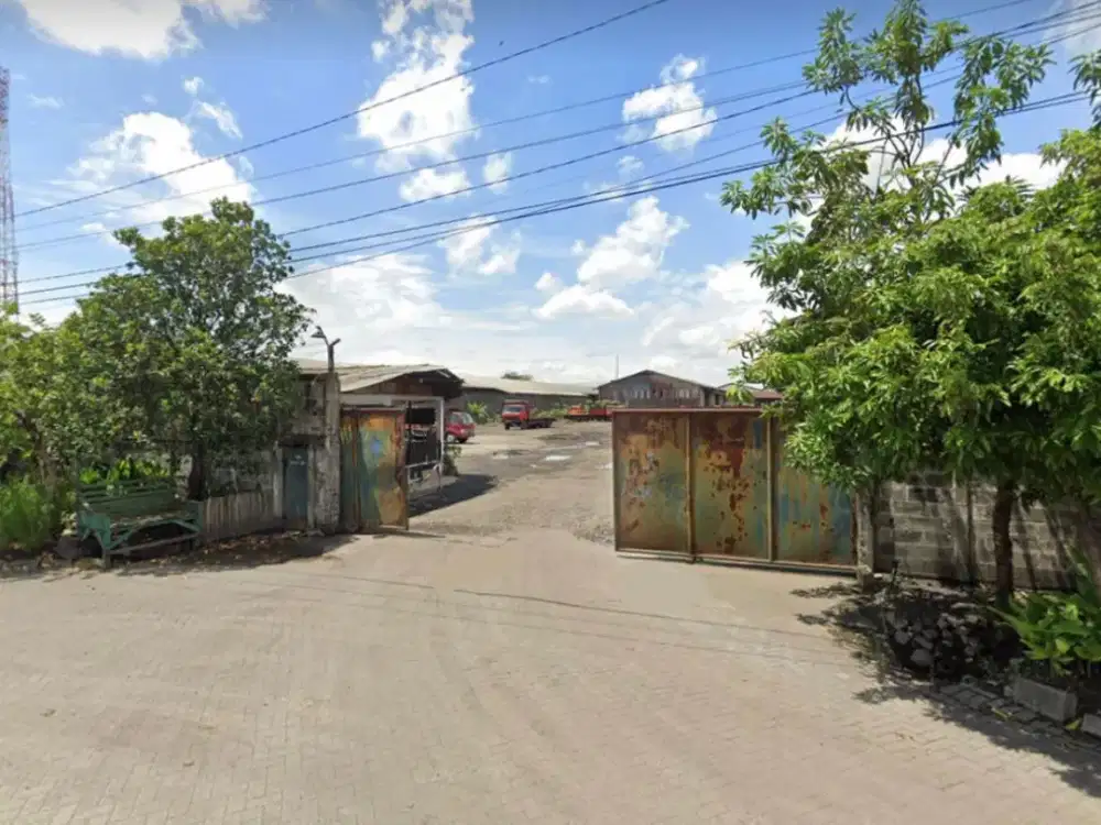 MURAH CUMA 1JTAN/m2  TANAH LAHAN PARKIR  + GUDANG 1,3 M BRINGINBENDO