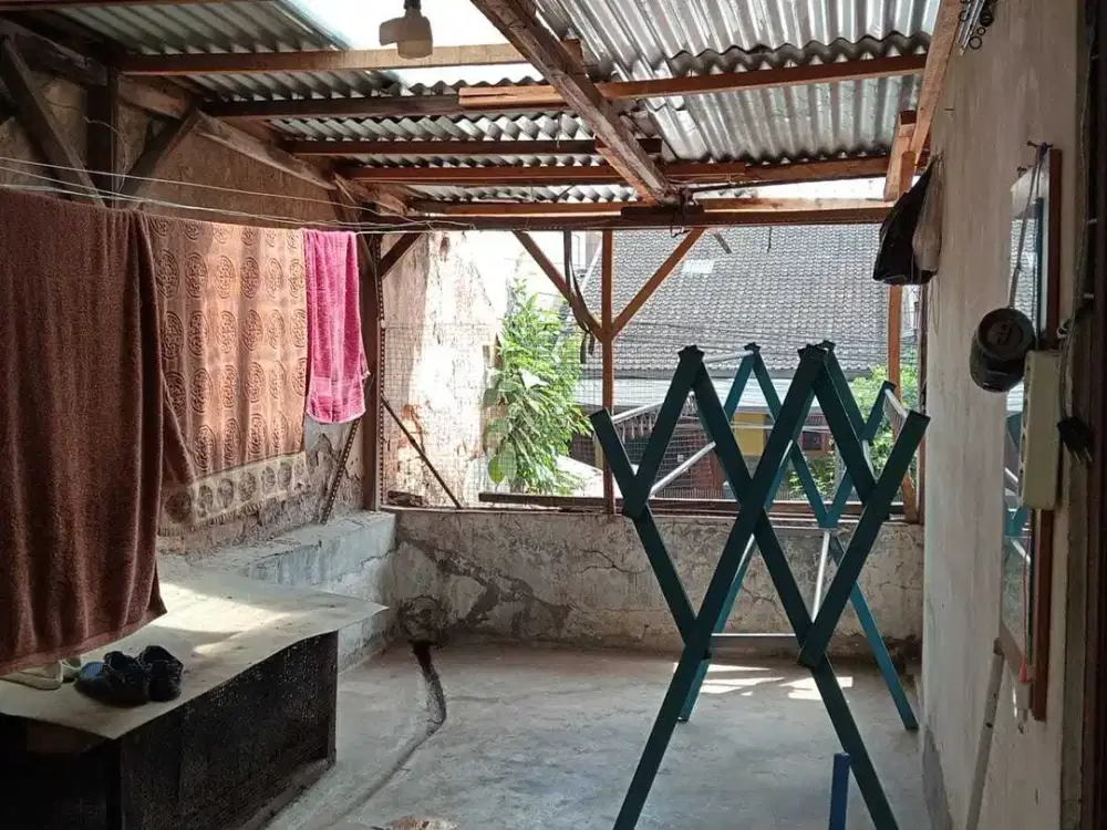 Jual rumah apa adanya  sayap Astana Anyar Bandung