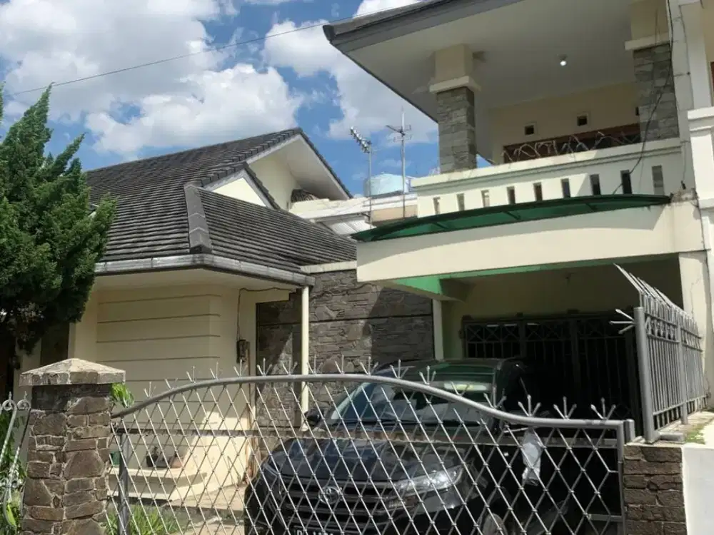 Dijual Rumah Suryalaya Buah Batu 380m² Siap Huni Murah