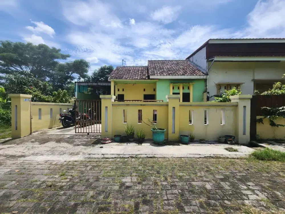 Rumah Kokoh Terawat Siap Huni