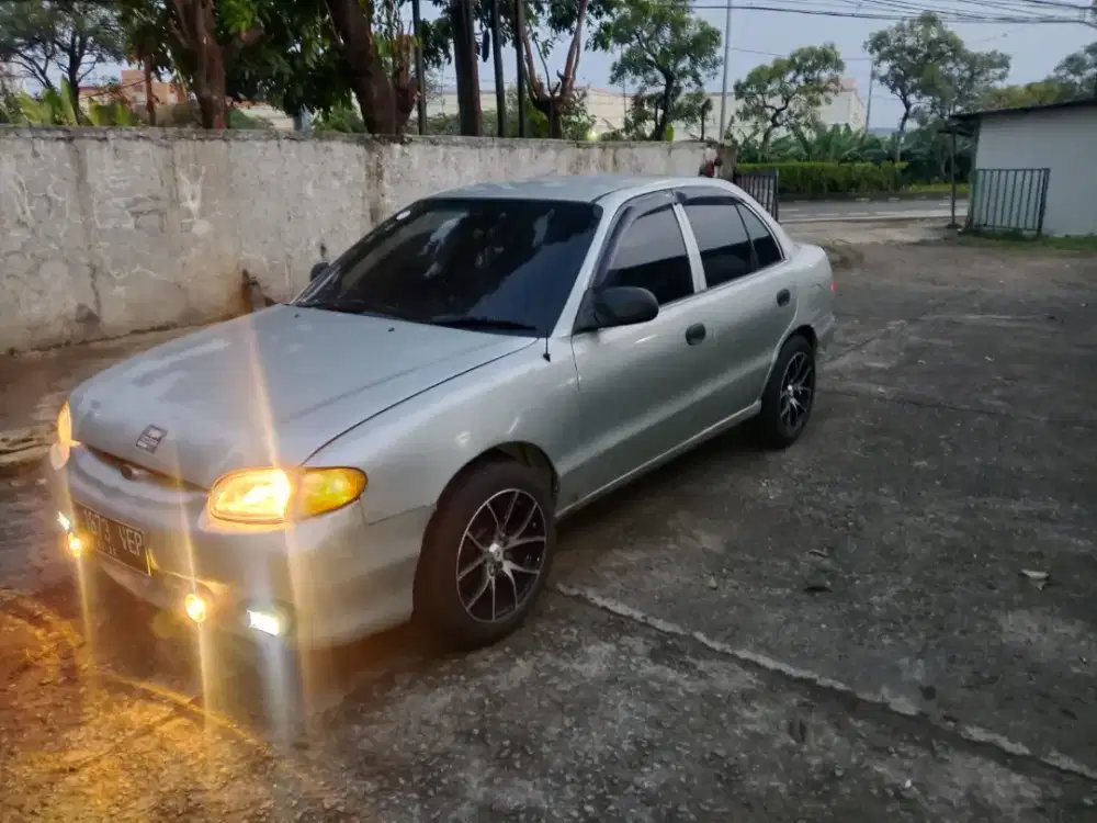 Dijual Hyundai Accent 2004