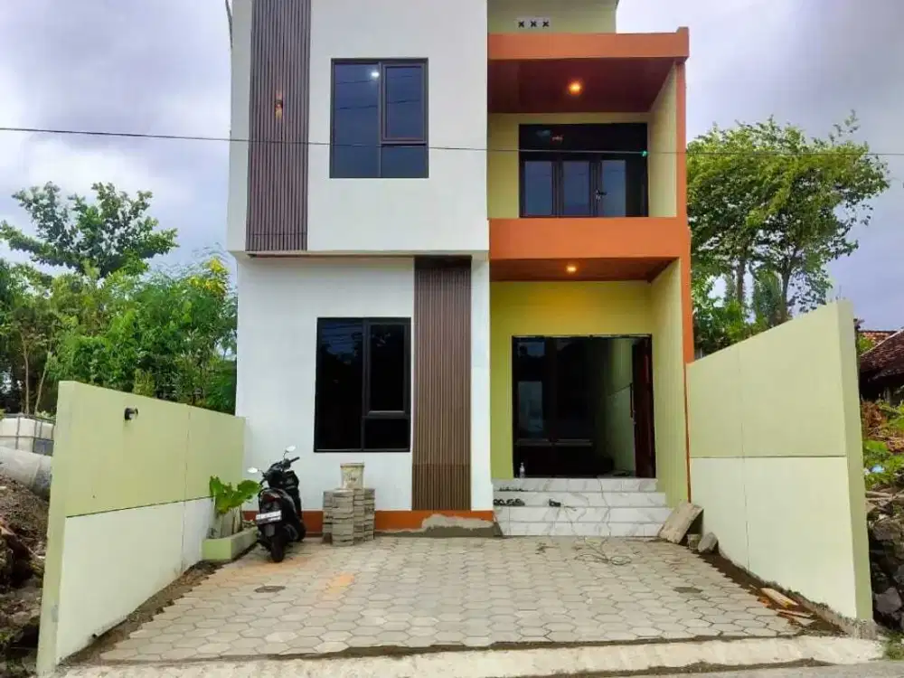 Dijual Rumah Dalam Ringroad Di Banyuraden, Pinggir Jalan Aspal Utama