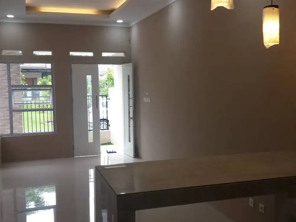 Rumah Renovasi Depan Taman Nusa Loka BSD city