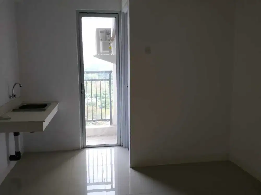 Sewa studio apartemen Bassura City lantai 8