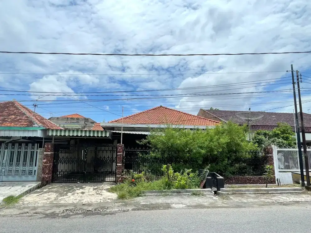RUMAH MURAH DI MANYAR REJO SURABAYA , ROW JALAN 3 MOBIL