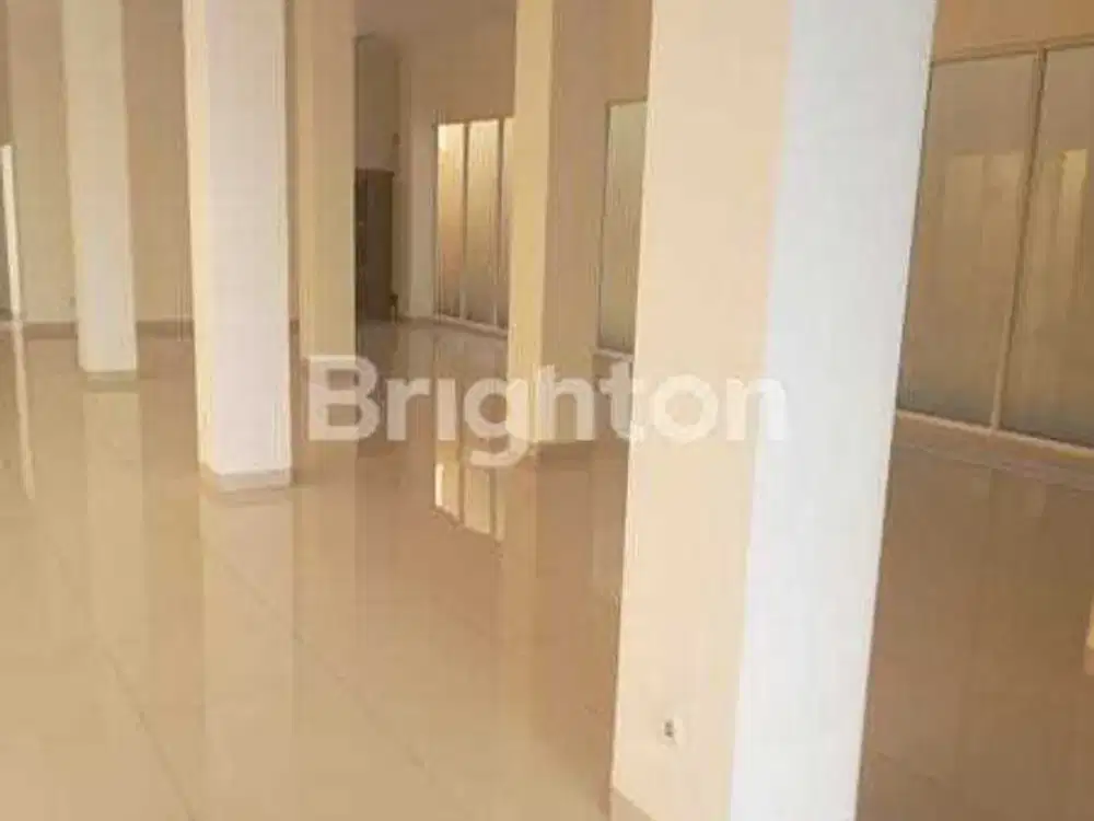 Gedung 4 lantai lokasi strategis pusat kota surabaya panglima sudirman