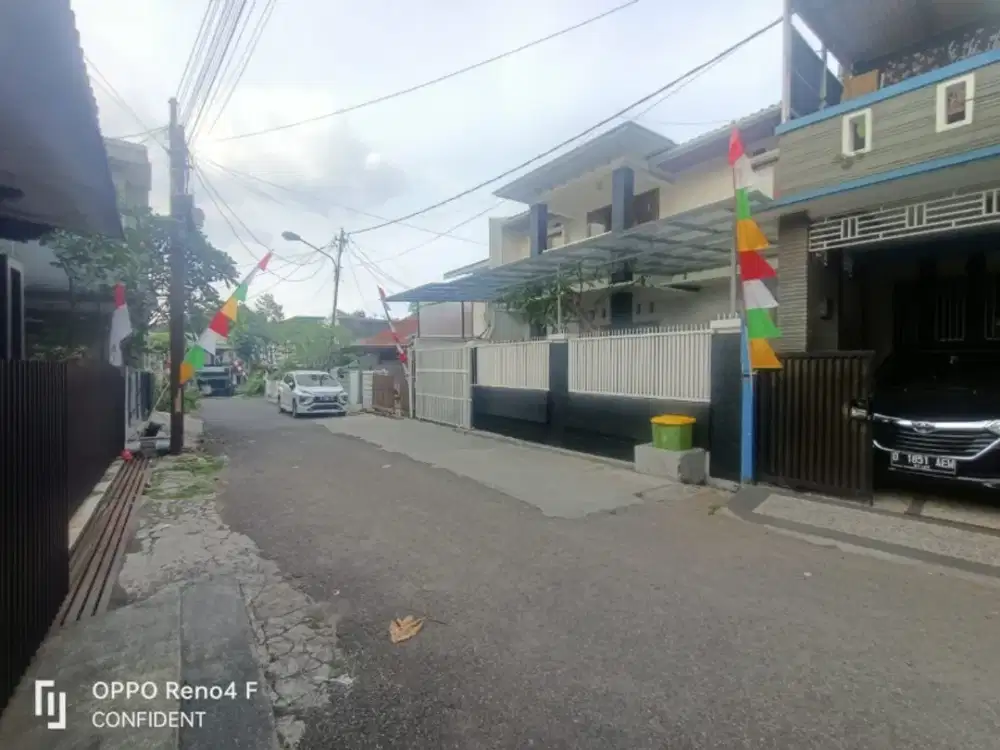 turun harga Rumah.Kantor 3 lamtai di turangga