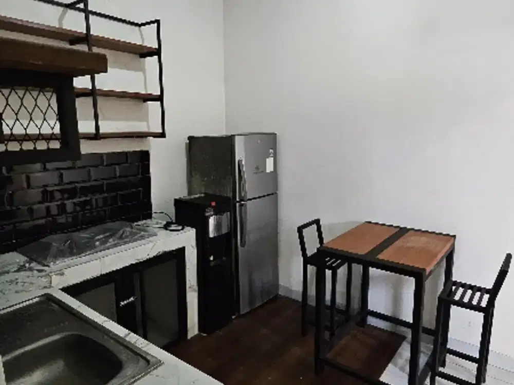 Rumah baru Antqpani 2 lantai harga 650 /juta
