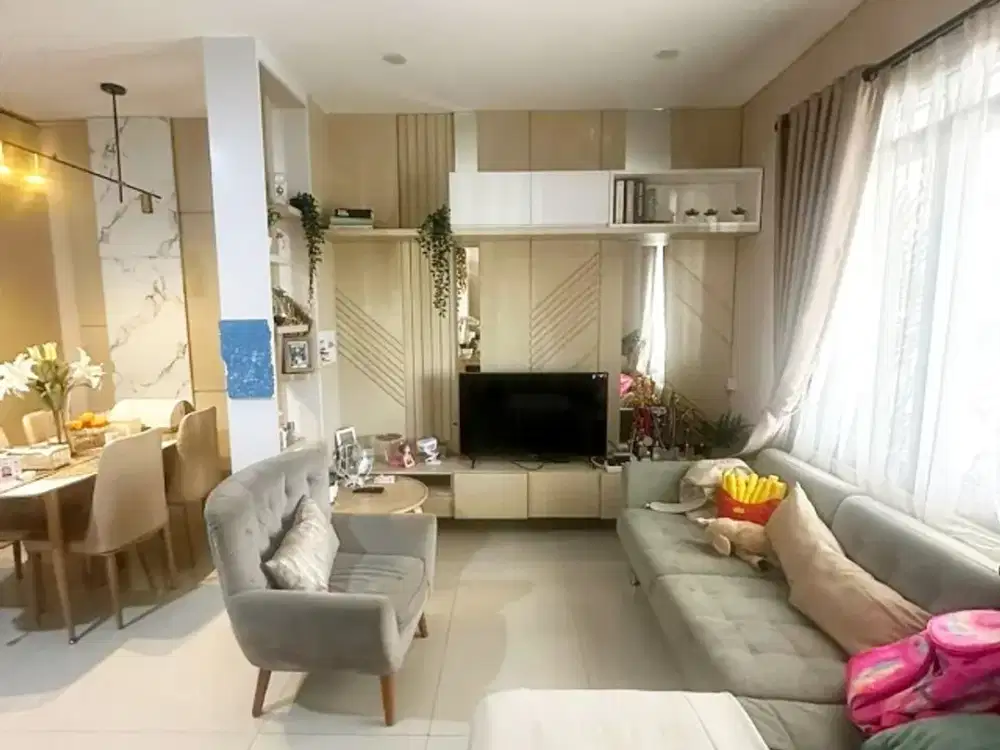 Jual Rumah CANTIK fasilitas Kolam Renang dekat TOL Pasteur Bandung
