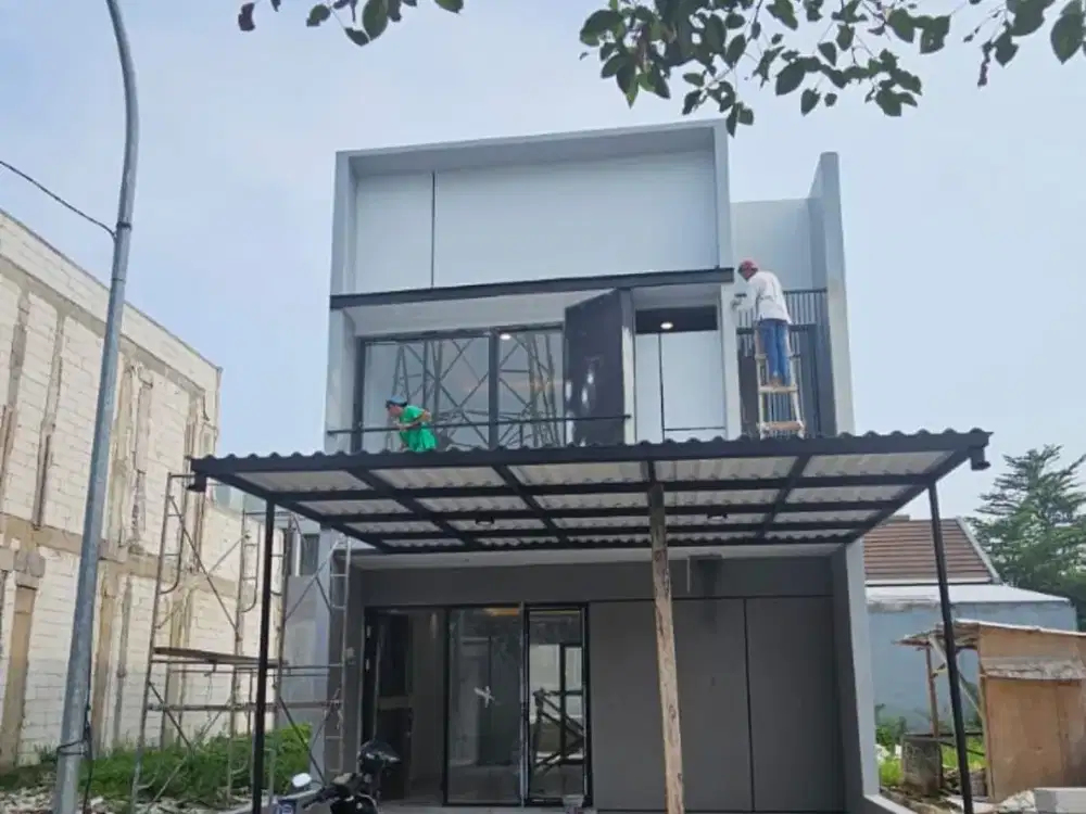 Rumah Baru Gress 2 Lantai di Citraland The Greenlake, Surabaya Barat
