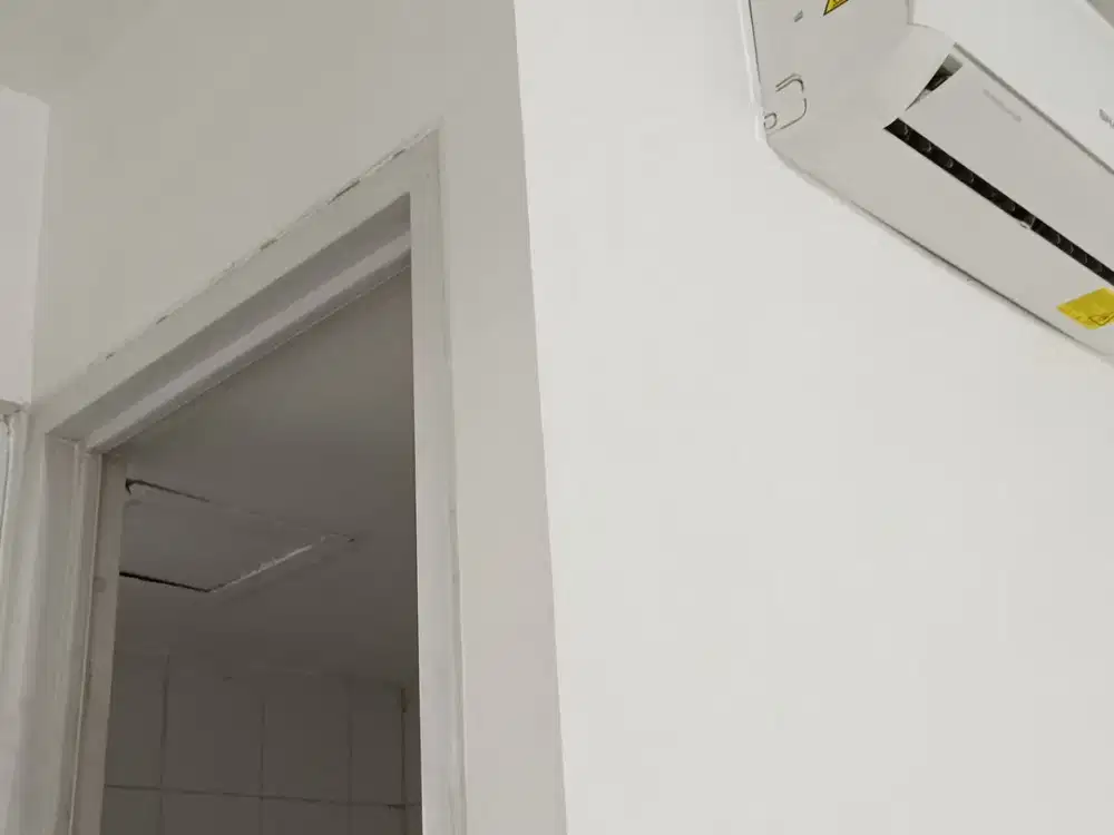 Studio apartemen Bassura City ada AC lantai 9