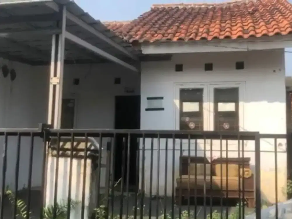 Dijual Rumah Di Dalam Perumahan Guru  (PGRI) ,  Ciampea . Bogor