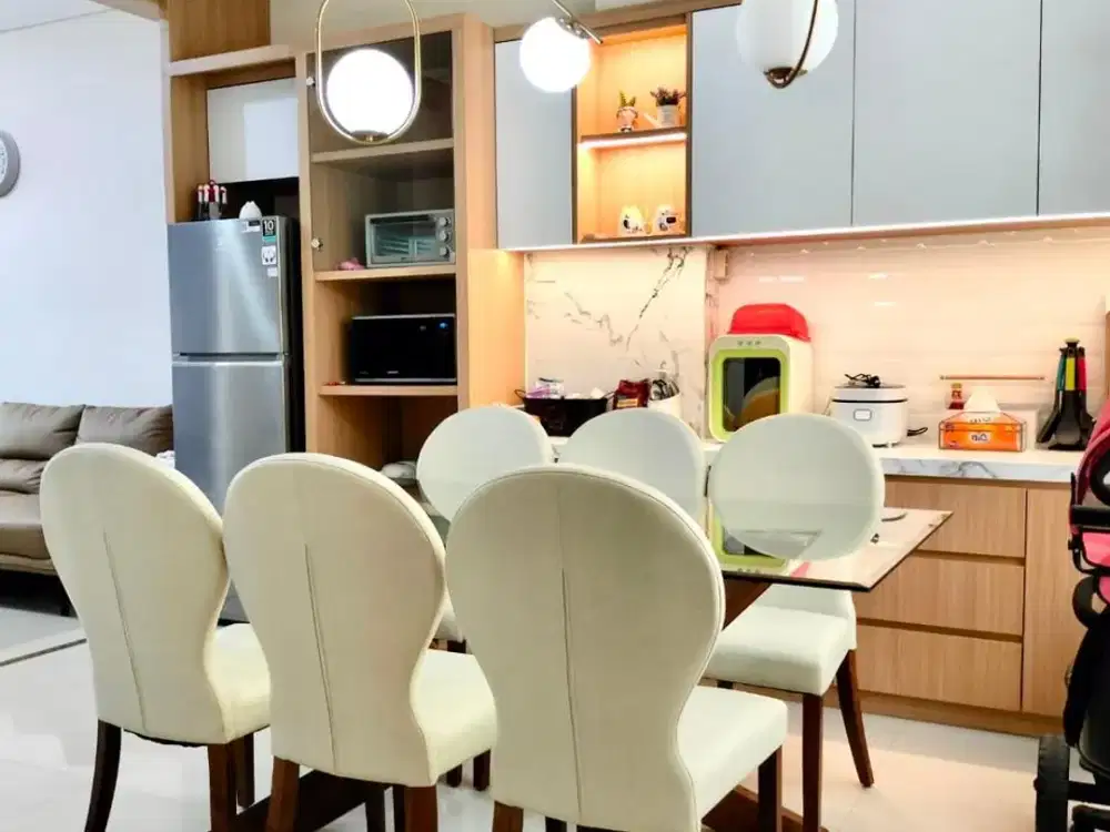 Dijual Cepat Rumah Taman Puspa Raya Citraland LB 165m Semi Furnish