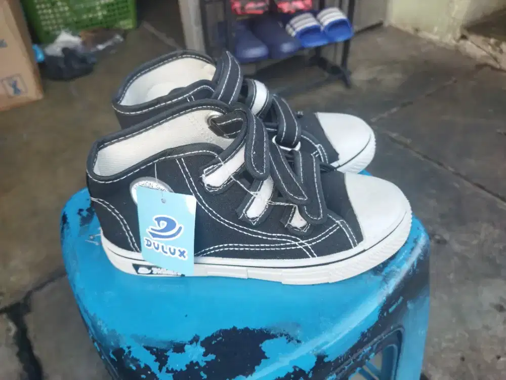 Spatu banyak ukuran Monggo murah banget