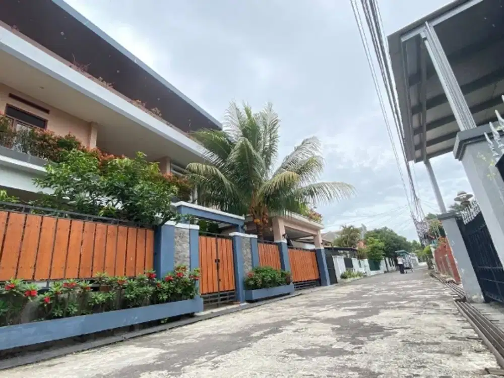 Rumah Mewah di Batununggal Kodya Bandung LT 325 hanya 3,95 Milyar