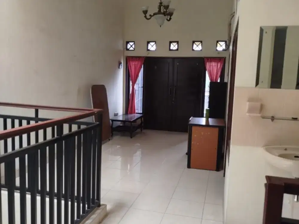 Disewakan Rumah Area Duren Sawit Jaktim ( LN)